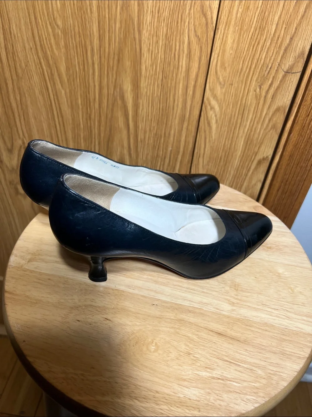 Bruno Magli Black Pointed-Toe Leather Pumps